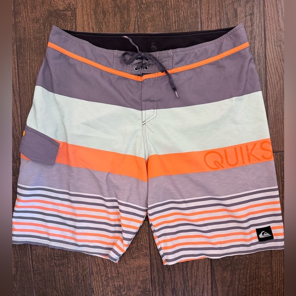 Quiksilver Boardshorts - Picture 1 of 2